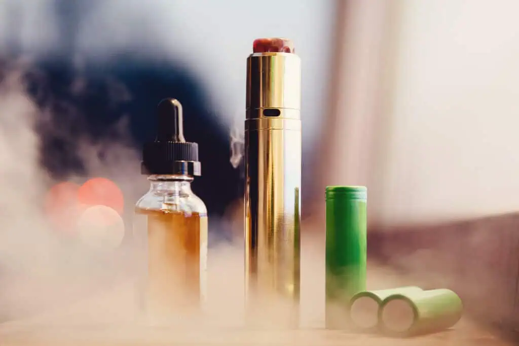 Vape con cigarrillo electrónico, líquidos y accesorios en Street Vape One.
